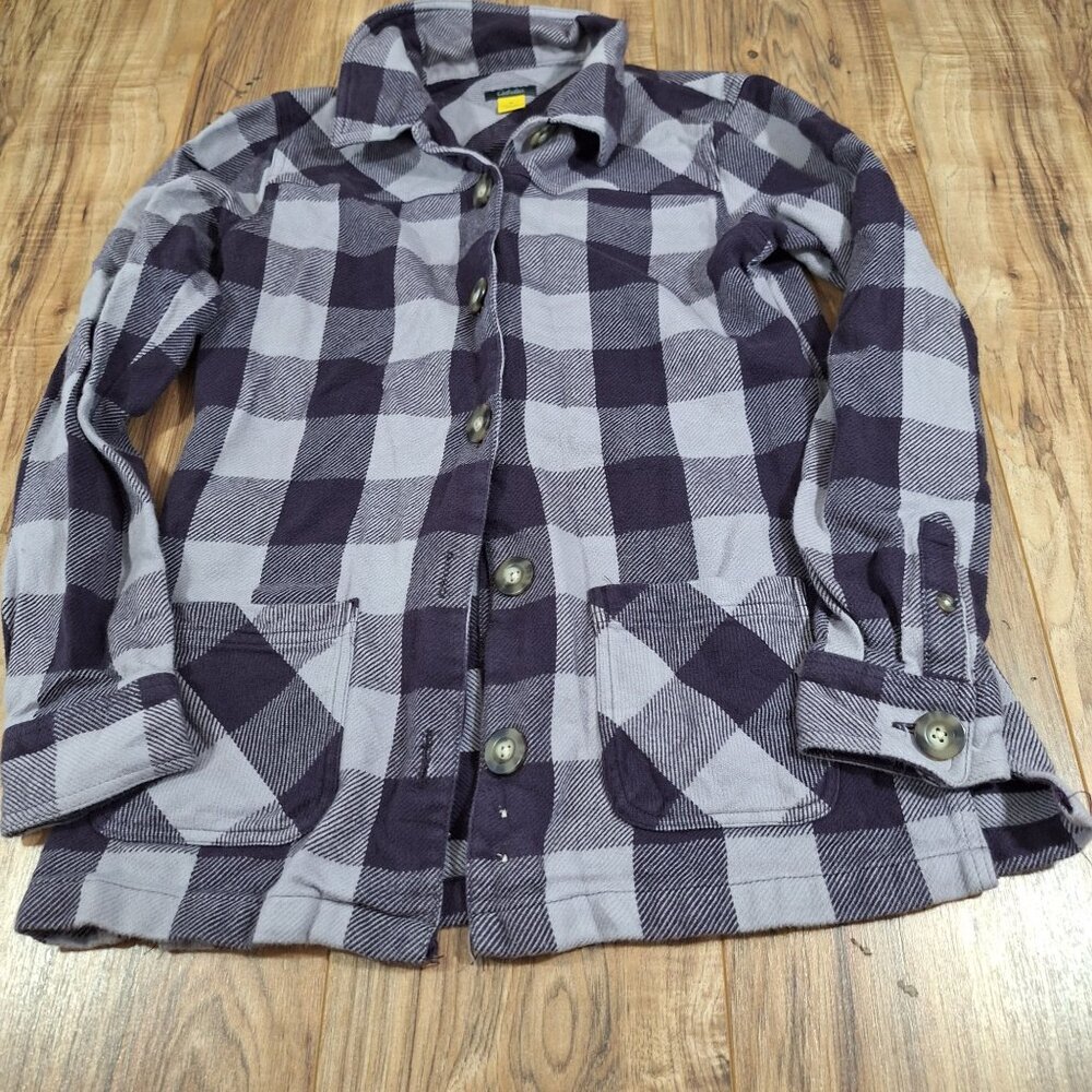 Cabelas Purple button Down shirt size medium
